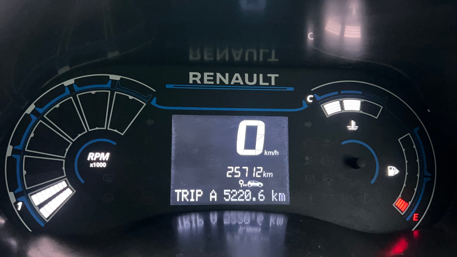 Used 2021 Renault Kiger RXT 1.0 Turbo MT Dual Tone Petrol Manual interior CLUSTERMETER VIEW