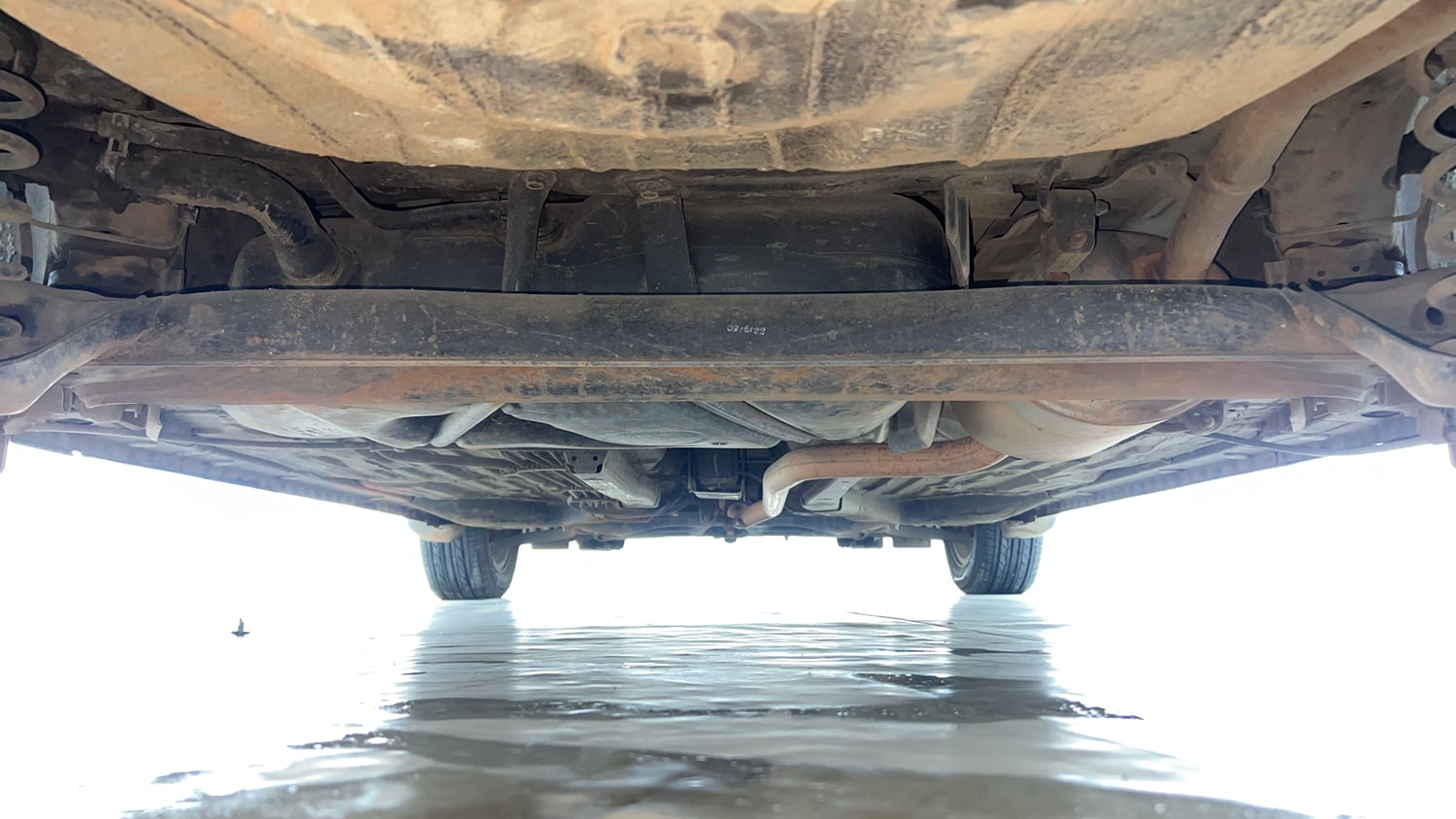 Used 2022 Honda Amaze VX CVT 1.2 Petrol Petrol Automatic extra REAR UNDERBODY VIEW (TAKEN FROM REAR)