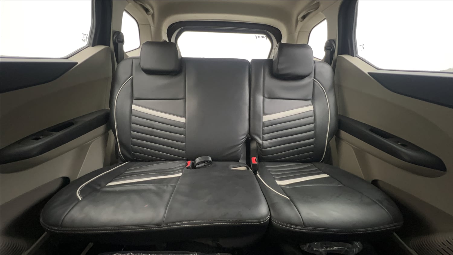 Used 2023 Renault Triber RXT EASY-R AMT Petrol Automatic interior REAR SEAT CONDITION VIEW
