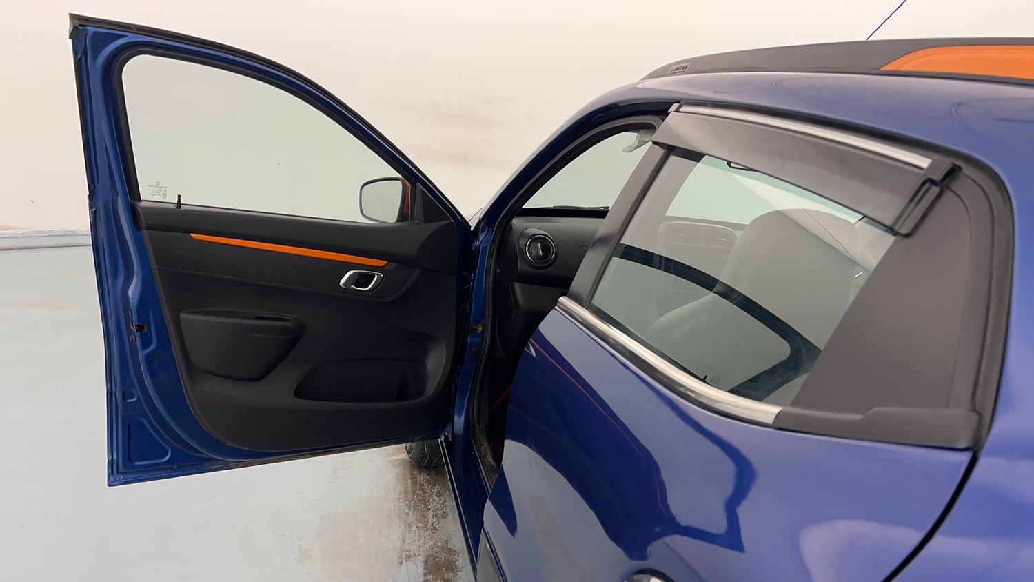 Used 2022 Renault Kwid CLIMBER 1.0 (O) Petrol Manual interior LEFT FRONT DOOR OPEN VIEW
