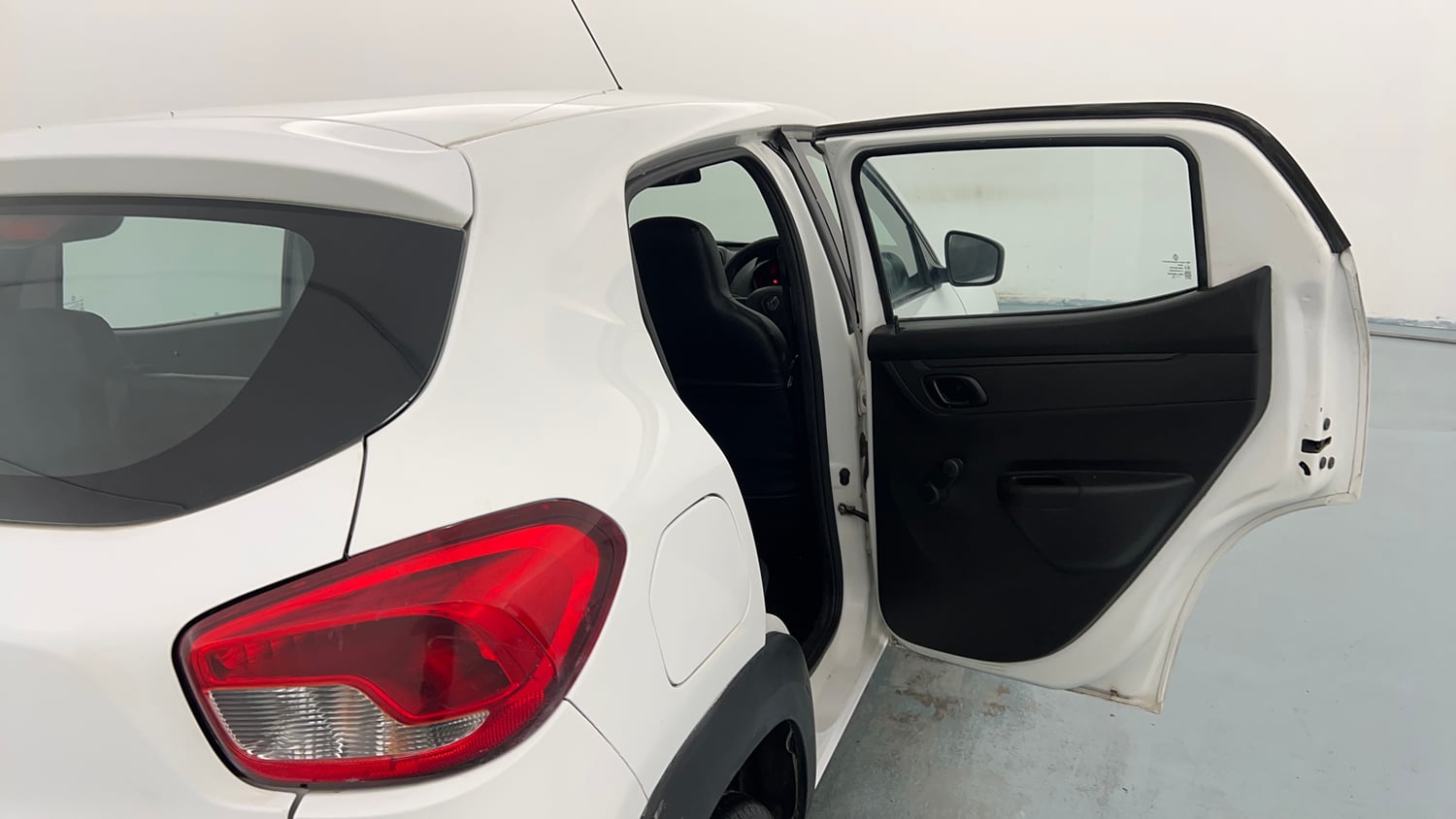 Used 2018 Renault Kwid RXT Petrol Manual interior RIGHT REAR DOOR OPEN VIEW