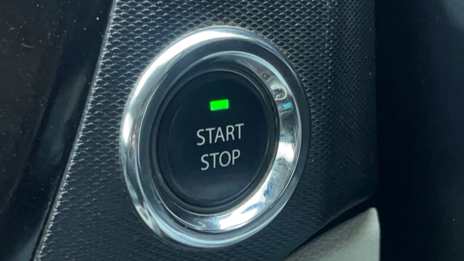 Used 2022 Tata Tigor EV XZ Plus Electric Automatic top_features Keyless start