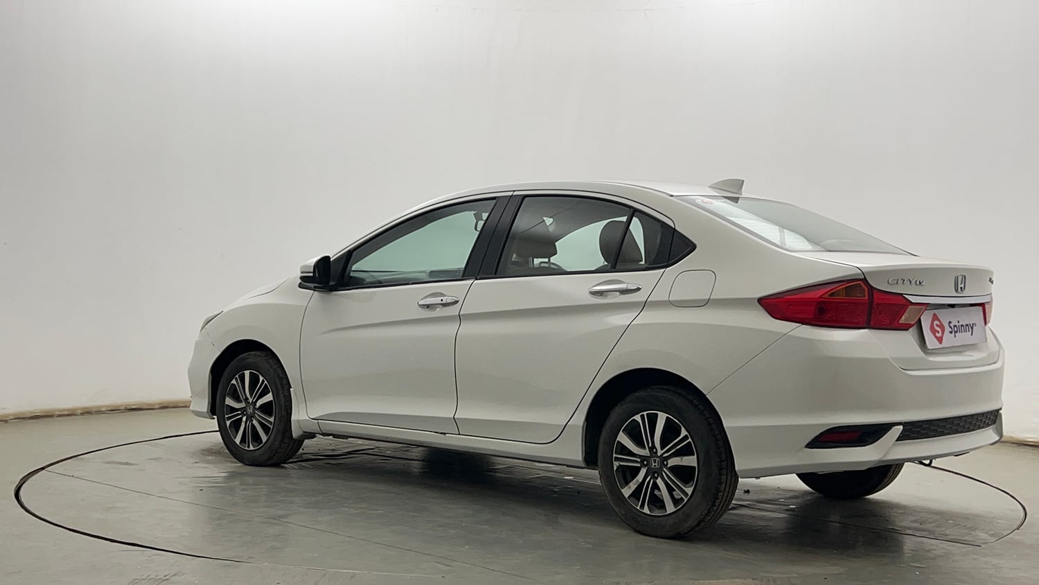 Used 2018 Honda City V CVT Petrol Petrol Automatic exterior LEFT REAR CORNER VIEW