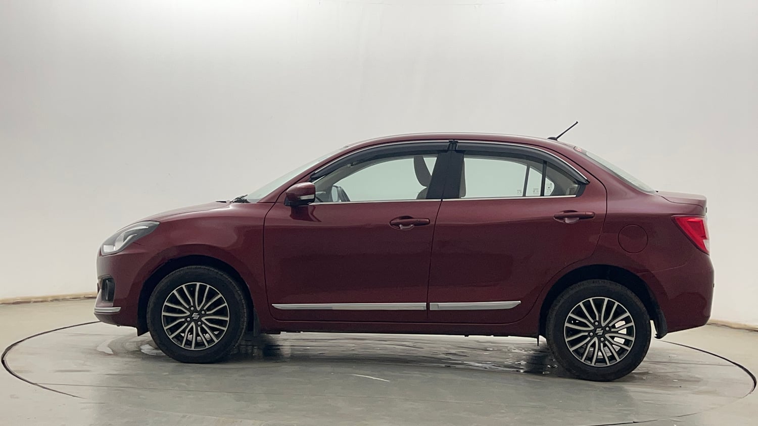 Used 2018 Maruti Suzuki Dzire ZXi Plus AMT Petrol Automatic exterior LEFT SIDE VIEW