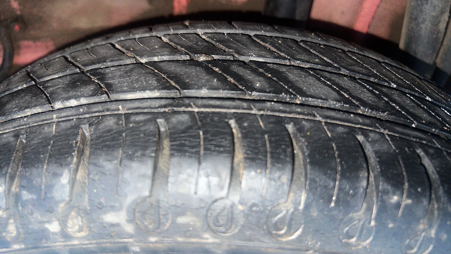 Used 2021 Tata Tiago XT Petrol Manual tyres LEFT REAR TYRE TREAD VIEW