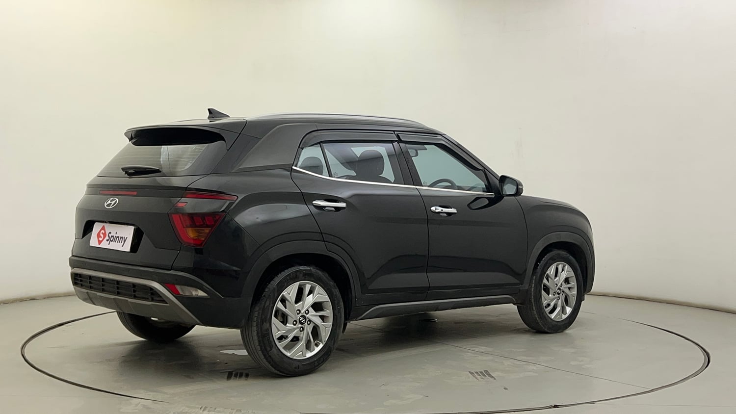 Used 2023 Hyundai Creta SX 1.5 Petrol Petrol Manual exterior RIGHT REAR CORNER VIEW