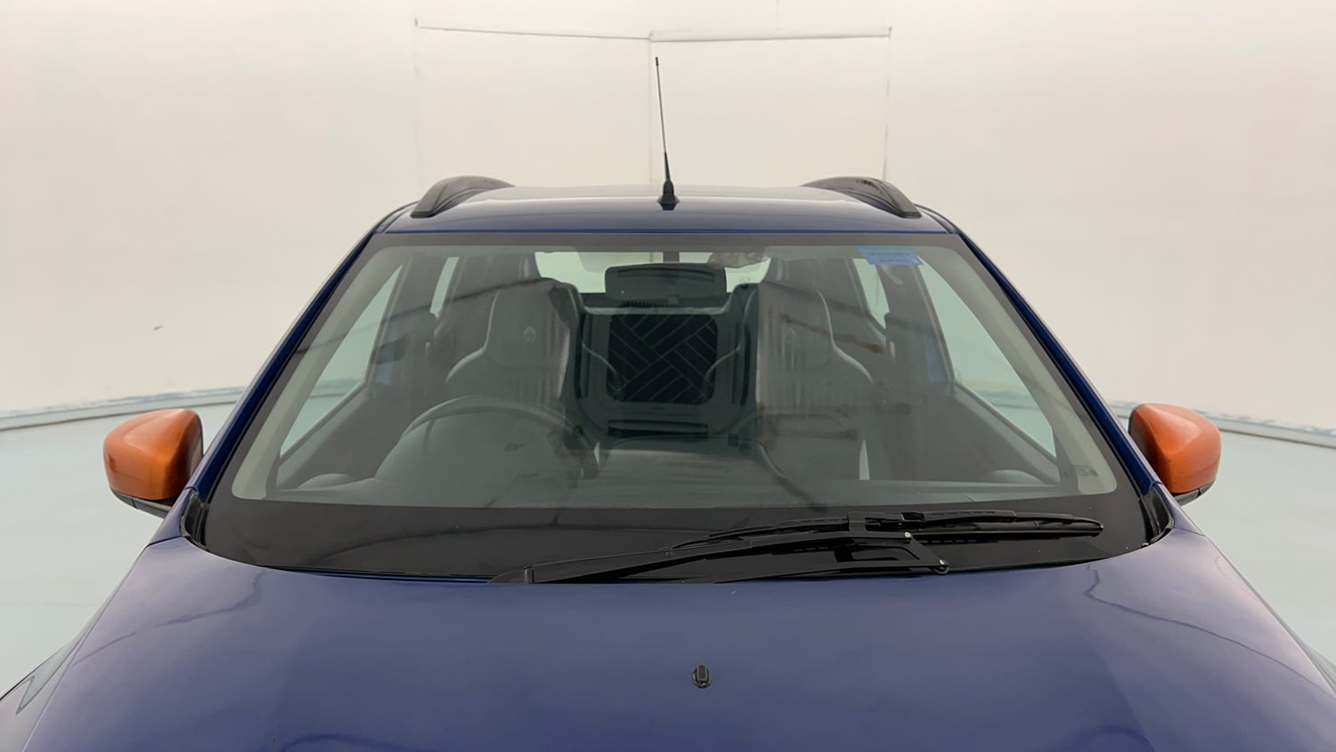 Used 2022 Renault Kwid CLIMBER 1.0 (O) Petrol Manual exterior FRONT WINDSHIELD VIEW