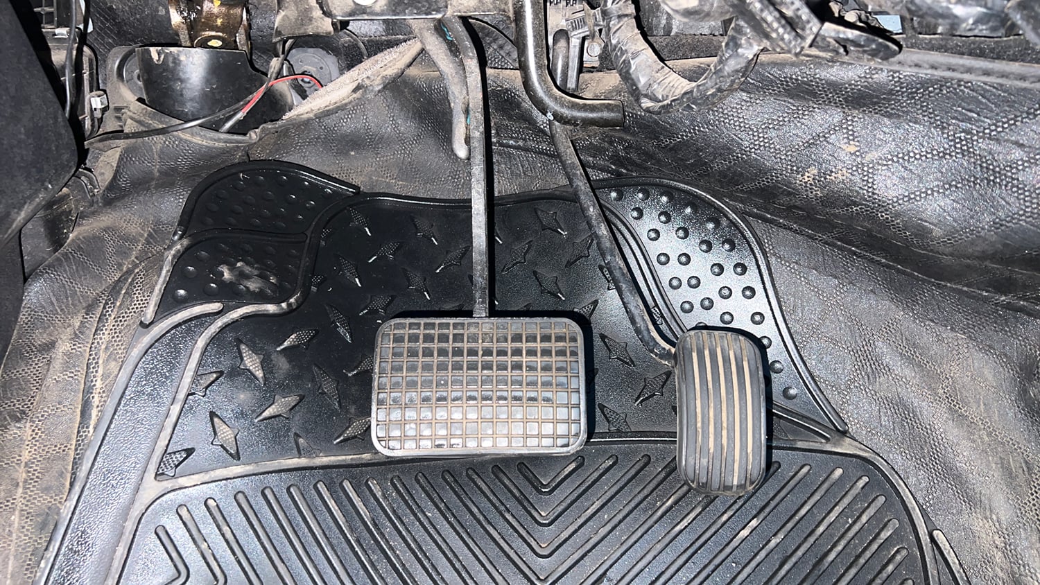 Used 2022 Tata Tigor EV XZ Plus Electric Automatic interior PEDALS VIEW