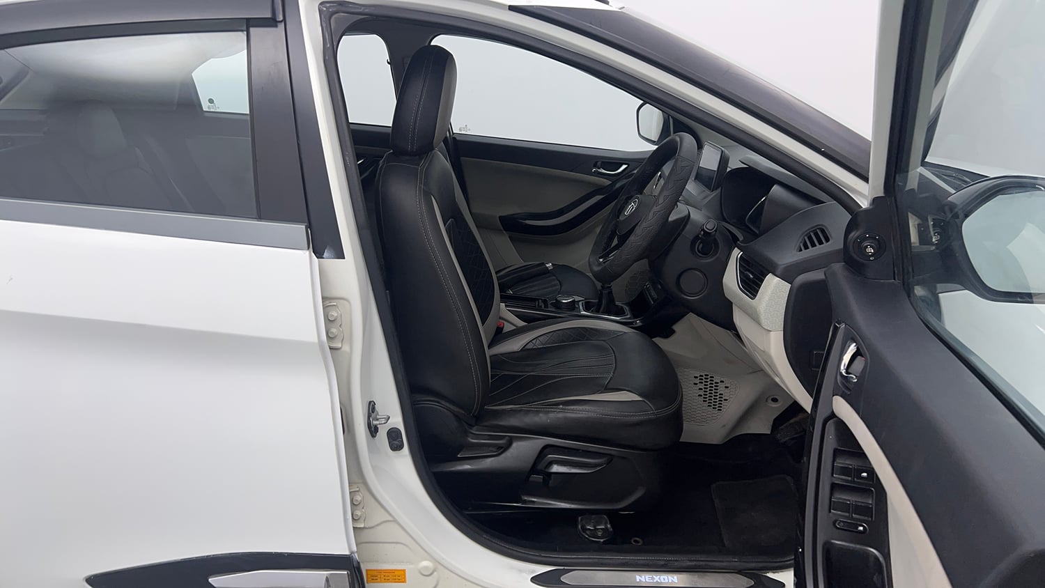 Used 2022 Tata Nexon XZ Plus (O) Petrol Manual interior RIGHT SIDE FRONT DOOR CABIN VIEW