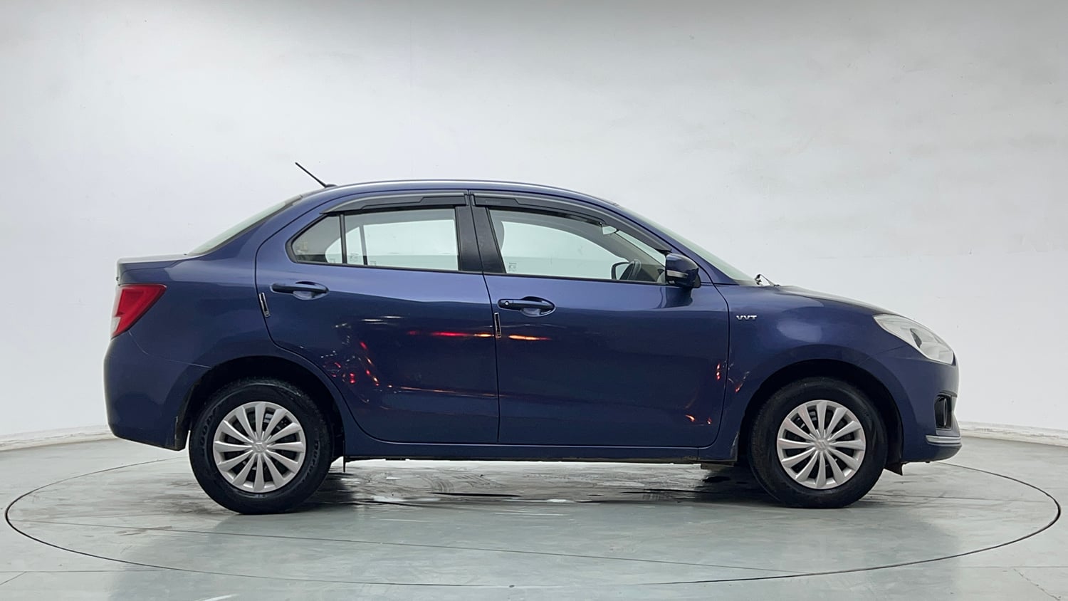 Used 2017 Maruti Suzuki Dzire VXi AMT Petrol Automatic exterior RIGHT SIDE VIEW