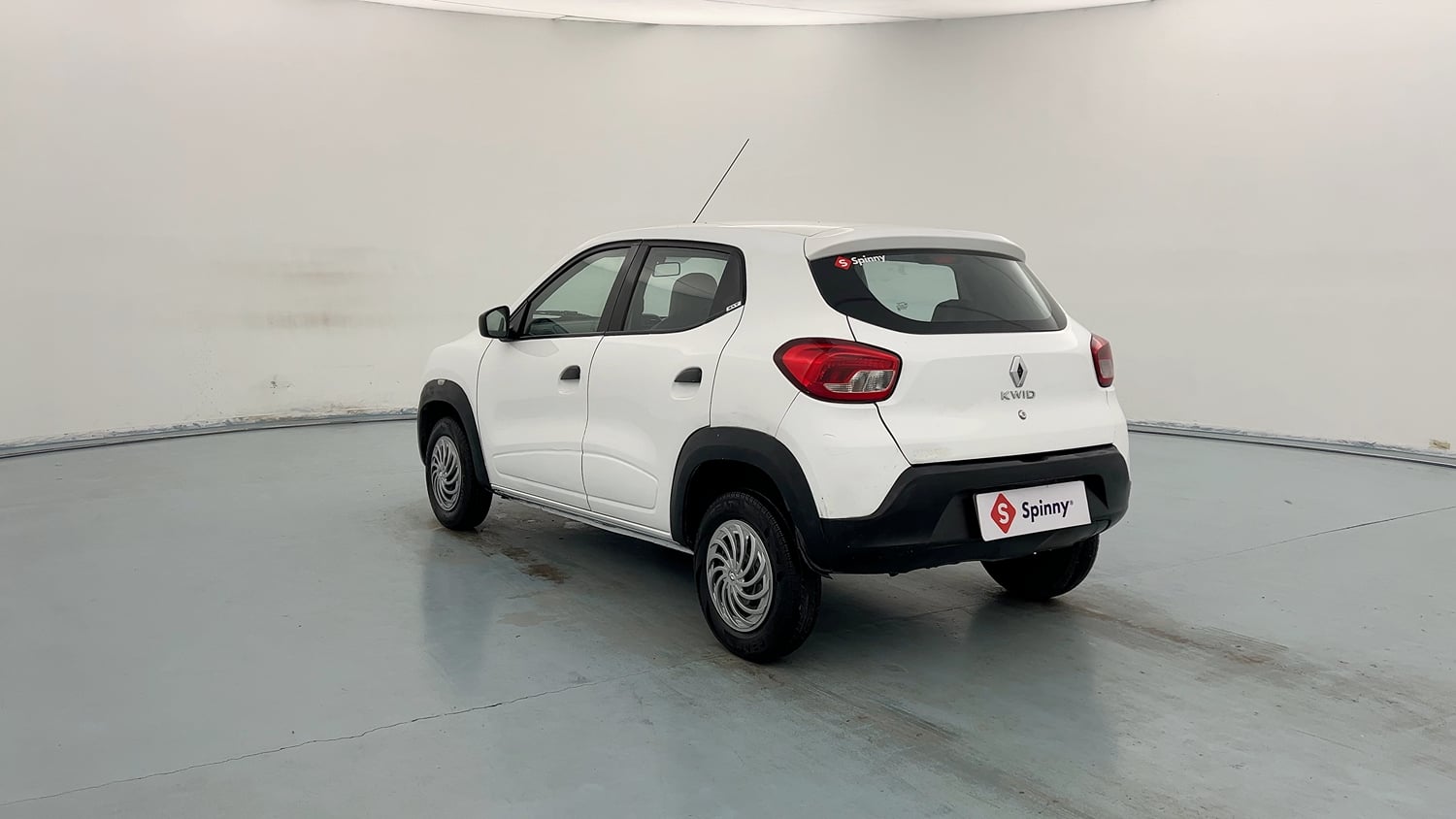 Used 2018 Renault Kwid RXT Petrol Manual exterior LEFT REAR CORNER VIEW
