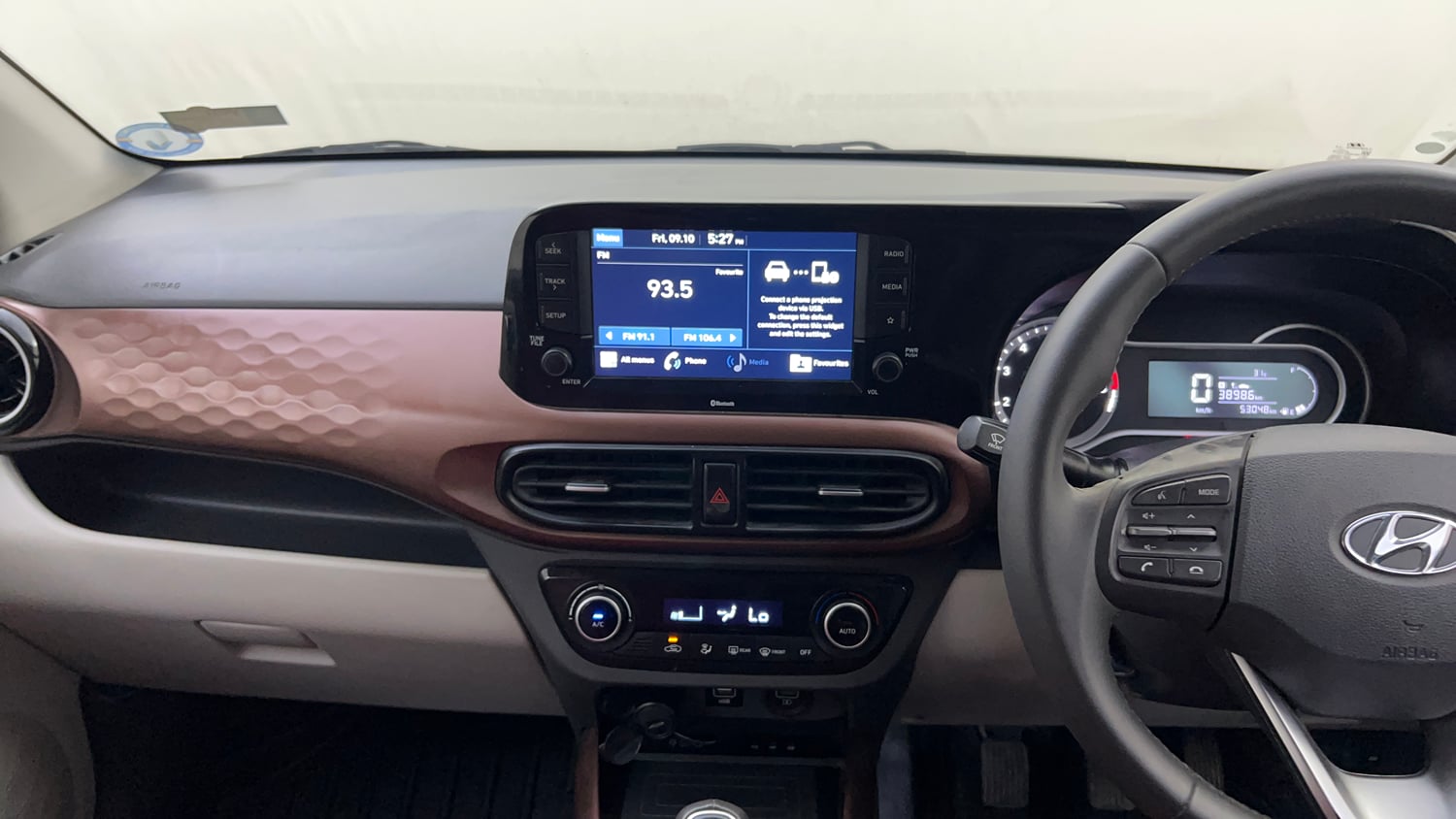 Used 2020 Hyundai Aura SX 1.2 (O) Petrol Petrol Manual interior MUSIC SYSTEM & AC CONTROL VIEW