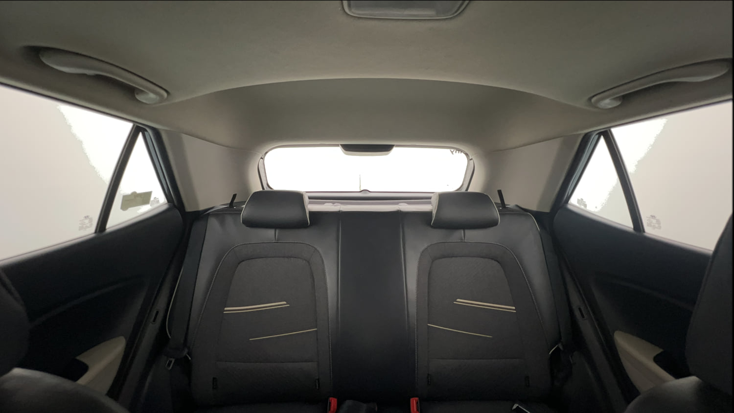 Used 2020 Hyundai Venue SX 1.4 CRDi Dual Tone Diesel Manual interior REAR SEAT CONDITION VIEW