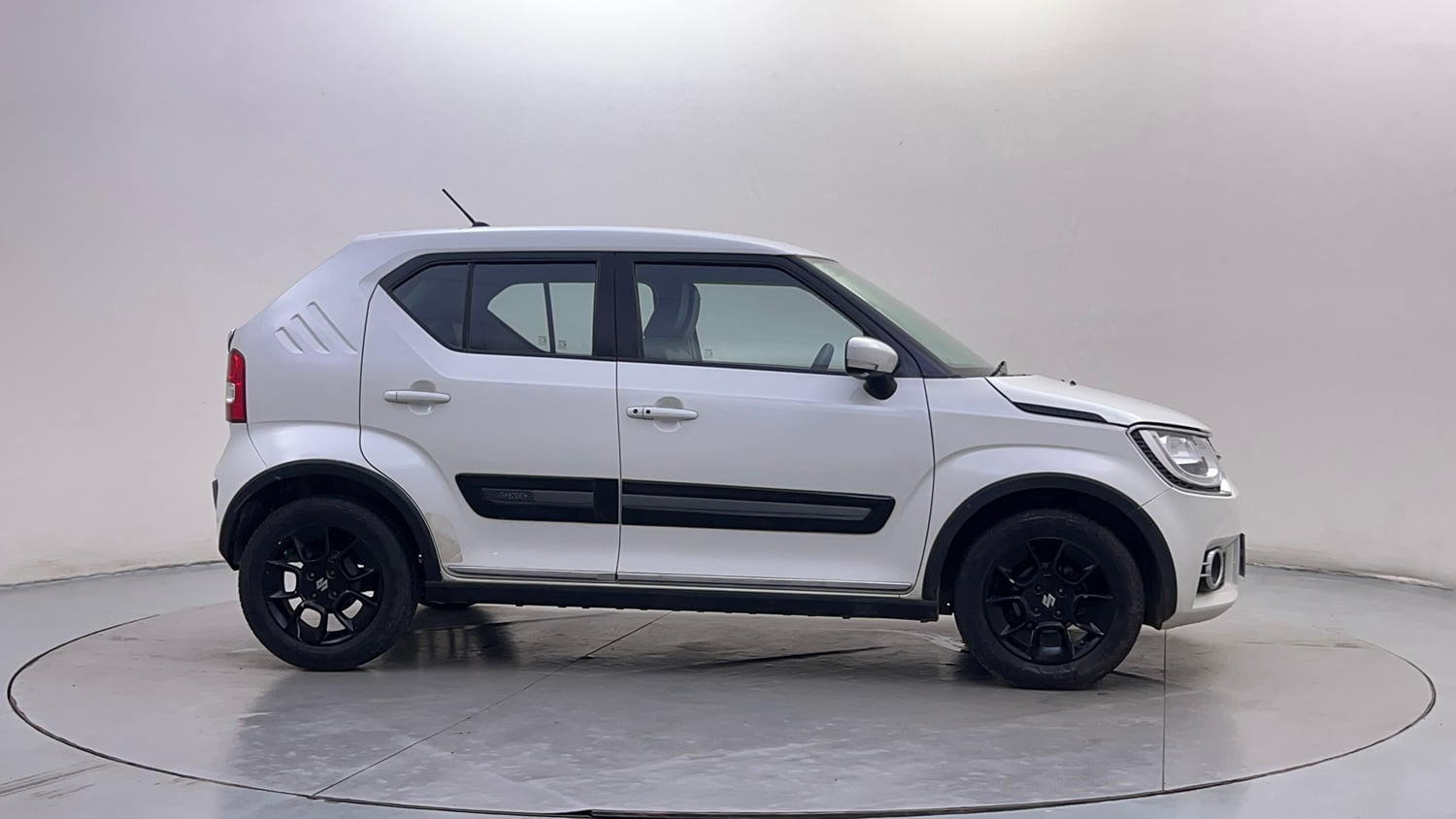 Used 2018 Maruti Suzuki Ignis Alpha 1.2 AMT Petrol Automatic exterior RIGHT SIDE VIEW