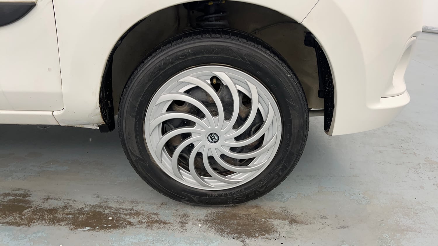 Used 2019 Maruti Suzuki Alto K10 VXi Petrol Manual tyres RIGHT FRONT TYRE RIM VIEW