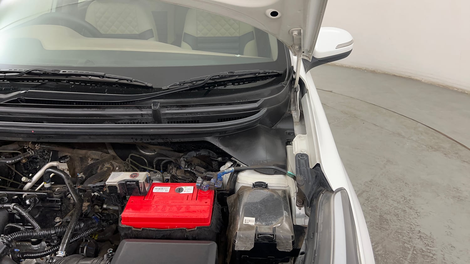 Used 2019 Hyundai Elite i20 Asta 1.2 (O) Petrol Manual engine ENGINE LEFT SIDE HINGE & APRON VIEW