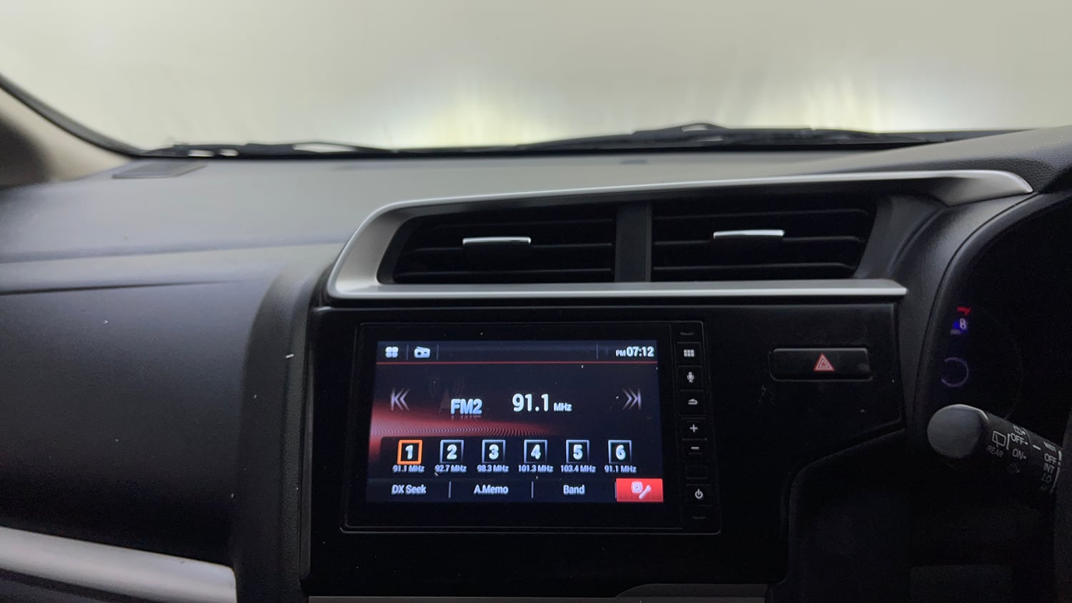 Used 2021 Honda WR-V VX MT Petrol Petrol Manual top_features Integrated (in-dash) music system