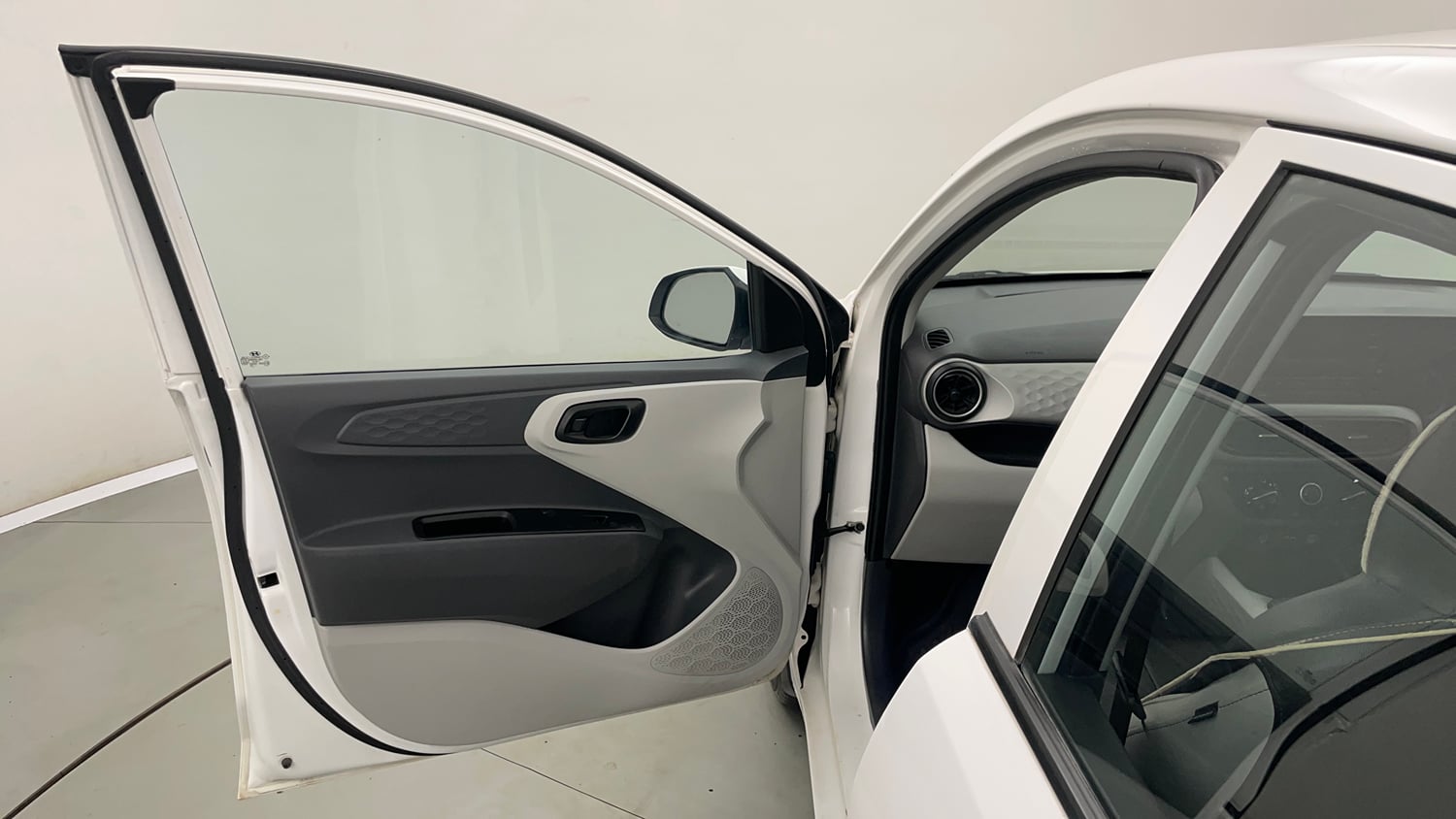Used 2023 Hyundai Grand i10 Nios Magna 1.2 Kappa VTVT Petrol Manual interior LEFT FRONT DOOR OPEN VIEW
