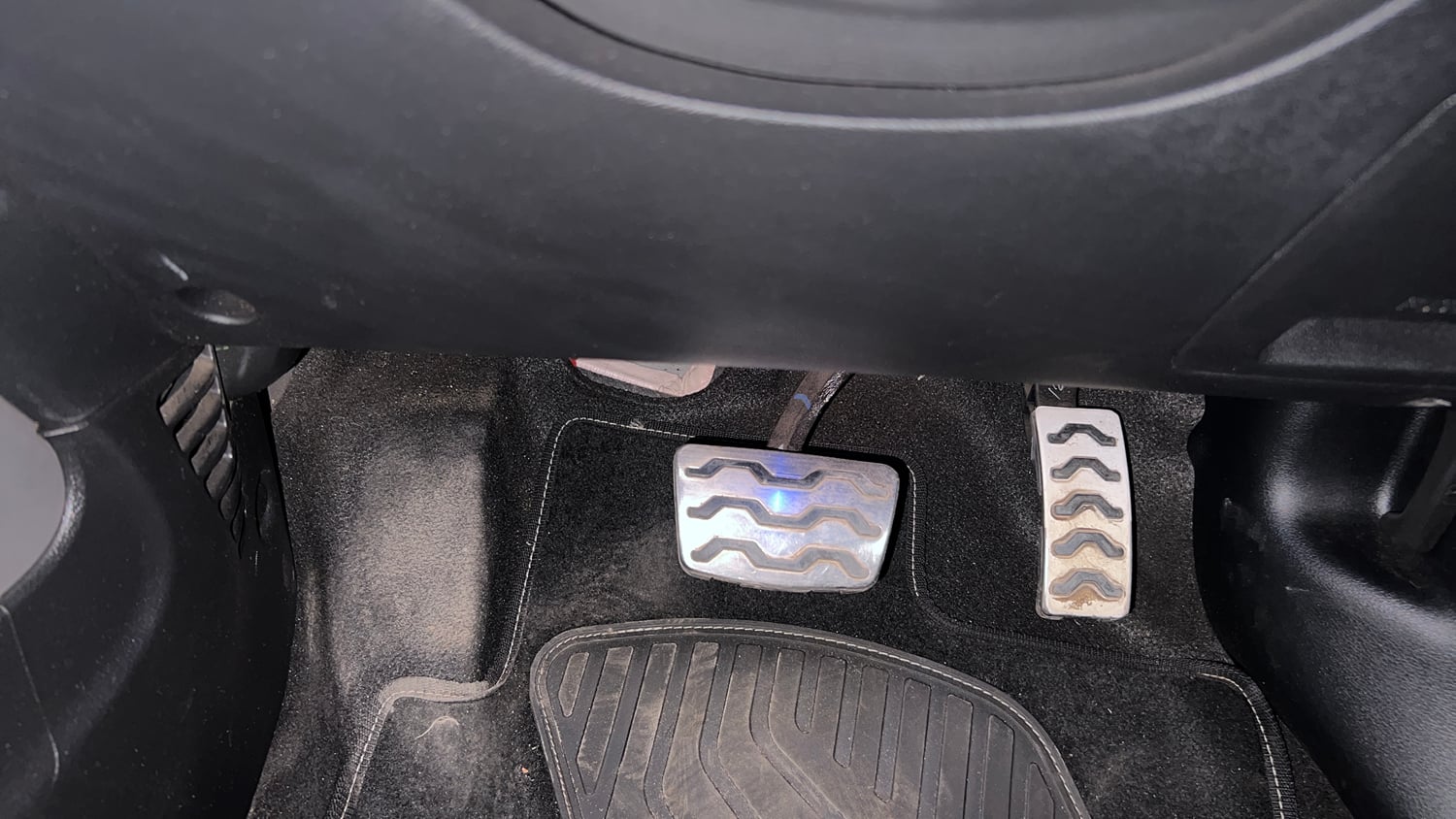 Used 2023 Hyundai Exter SX (O) Connect 1.2 AMT Petrol Automatic interior PEDALS VIEW