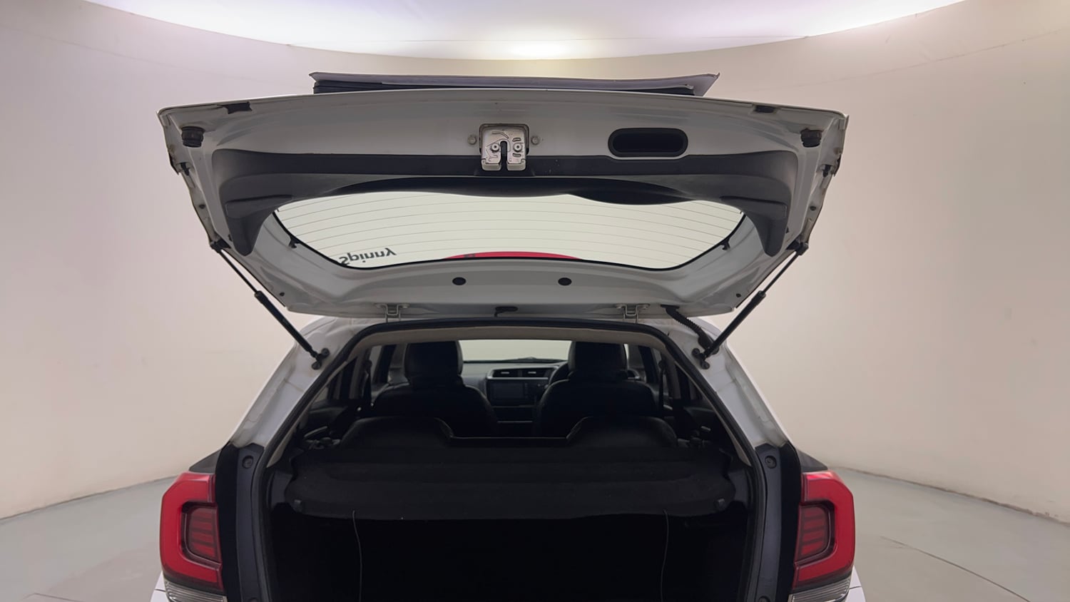 Used 2021 Honda WR-V VX MT Petrol Petrol Manual interior DICKY DOOR OPEN VIEW