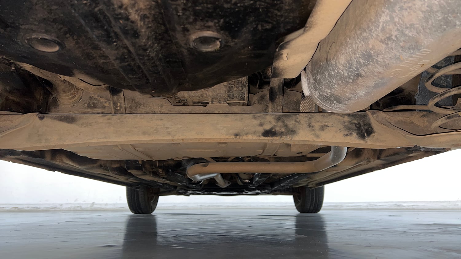 Used 2016 Hyundai Elite i20 Magna 1.2 Petrol Manual extra REAR UNDERBODY VIEW (TAKEN FROM REAR)
