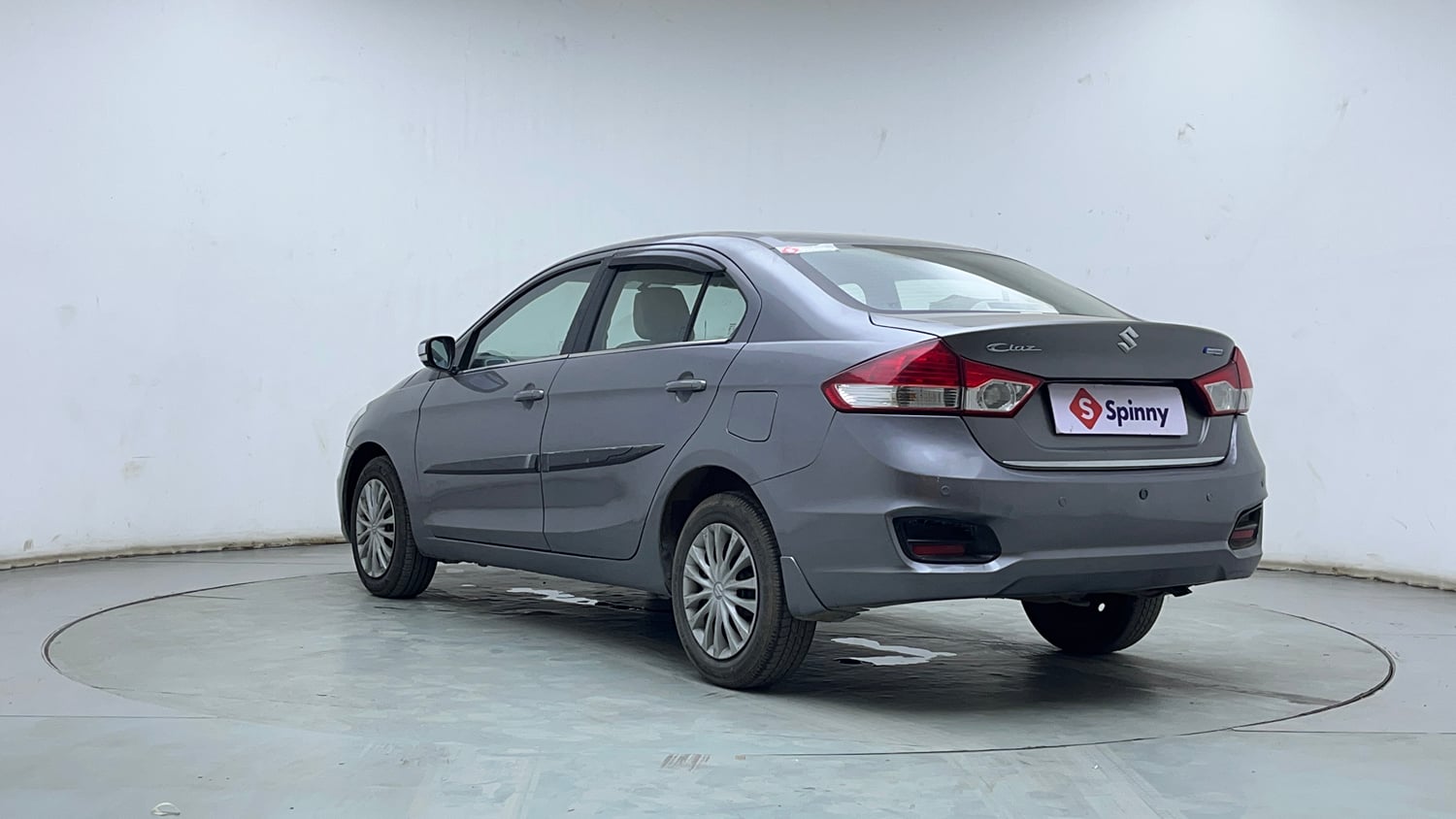 Used 2018 Maruti Suzuki Ciaz Delta 1.3 Hybrid Diesel Manual exterior LEFT REAR CORNER VIEW