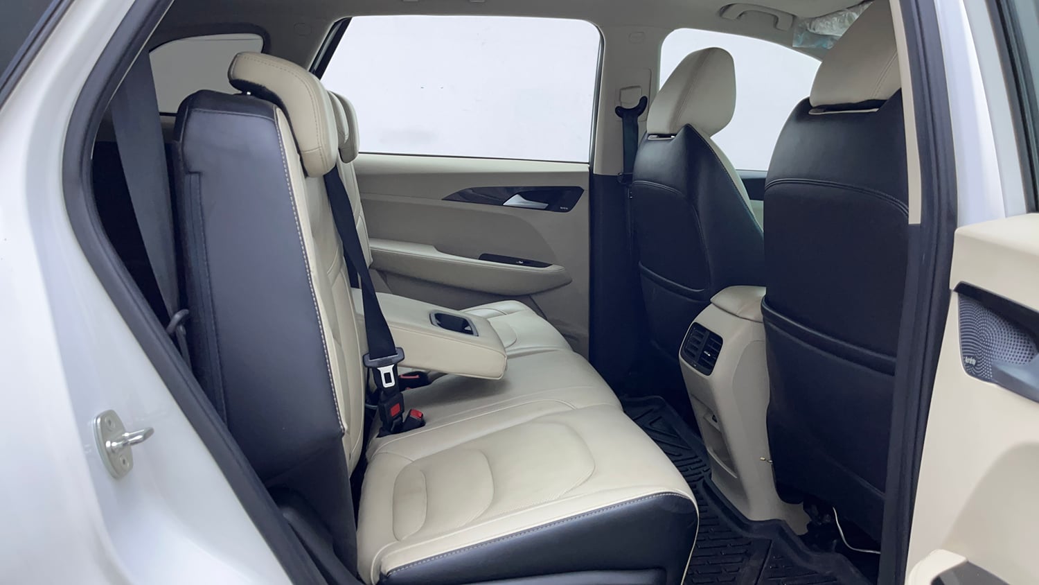 Used 2023 MG Motors Hector Sharp 1.5 Petrol CVT Petrol Automatic interior RIGHT SIDE REAR DOOR CABIN VIEW