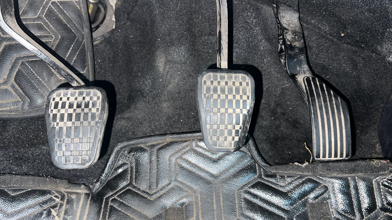 Used 2023 Tata Nexon XZ Plus (S) Petrol Manual interior PEDALS VIEW