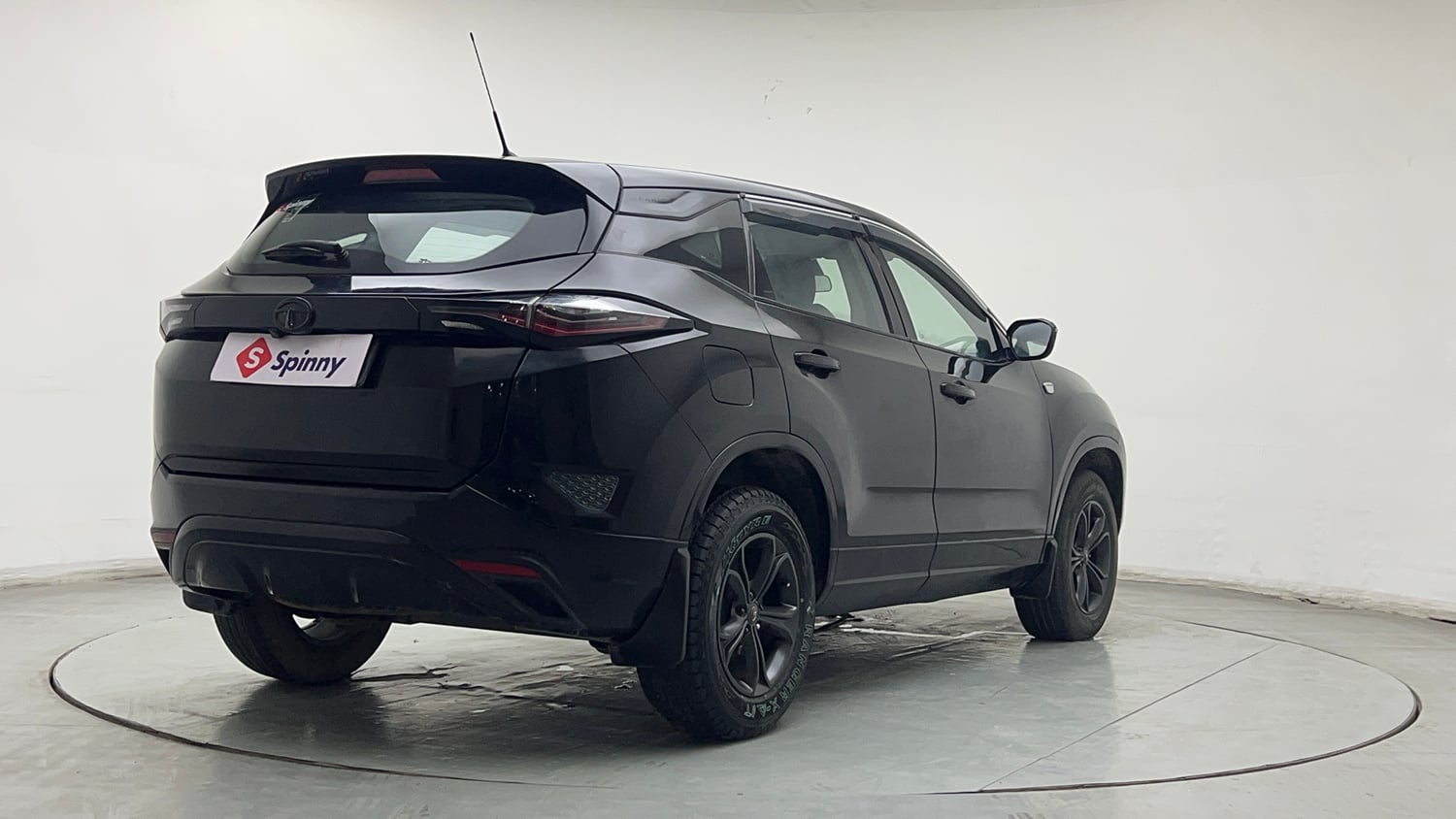 Used 2021 Tata Harrier XT Plus Dark Edition Diesel Manual exterior RIGHT REAR CORNER VIEW