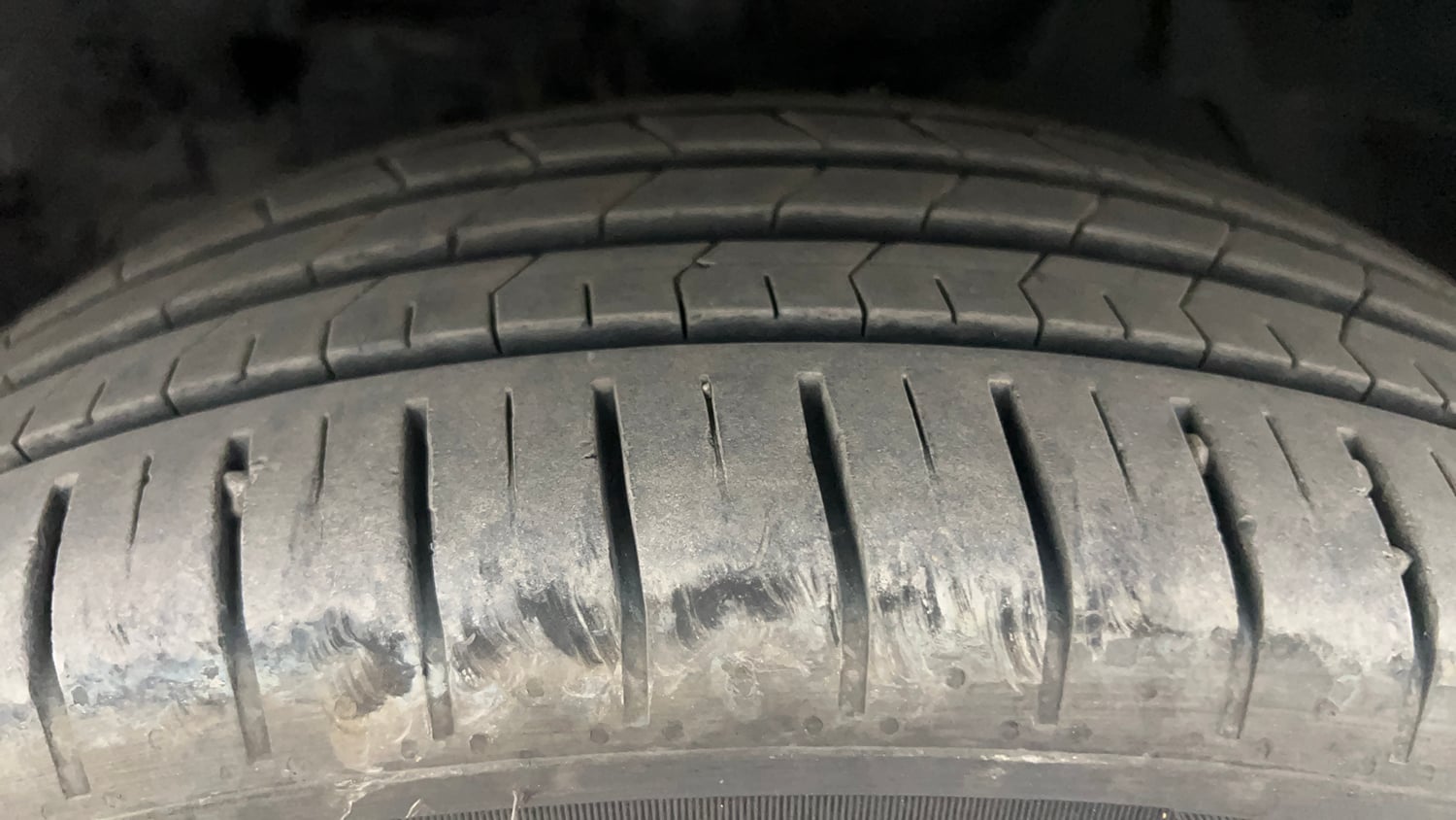 Used 2022 Tata Nexon XMA (S) Diesel Diesel Automatic tyres LEFT FRONT TYRE TREAD VIEW