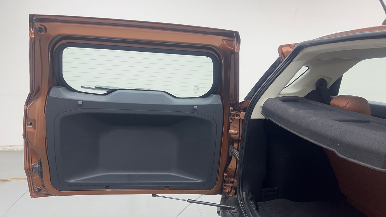 Used 2019 Ford EcoSport Titanium 1.5L Ti-VCT Petrol Manual interior DICKY DOOR OPEN VIEW