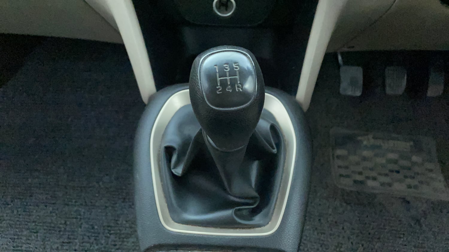 Used 2019 Hyundai Santro Era Executive Petrol Manual interior GEAR  KNOB VIEW