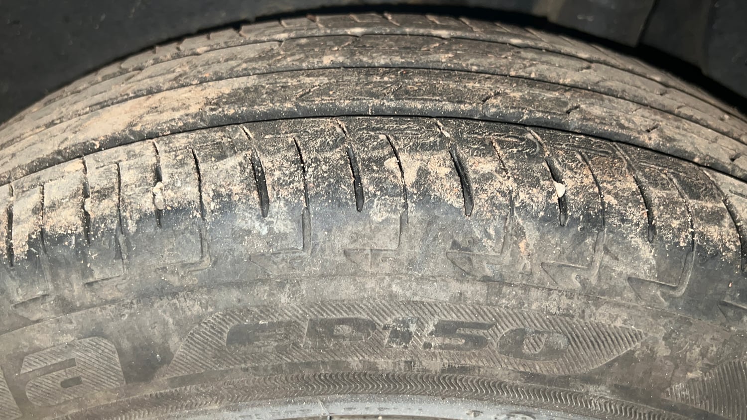 Used 2022 Maruti Suzuki Ignis Sigma 1.2 MT Petrol Manual tyres LEFT REAR TYRE TREAD VIEW