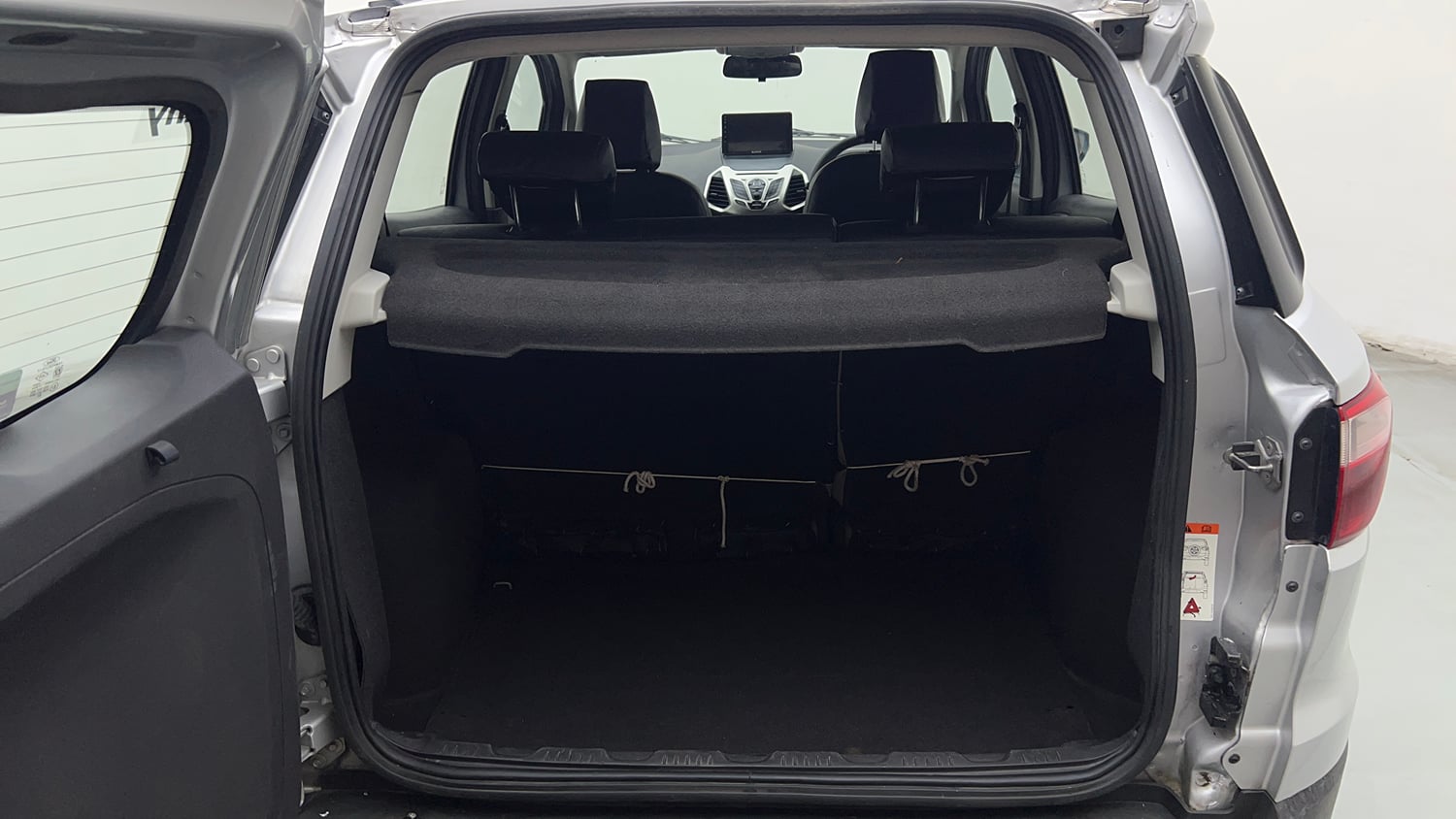 Used 2017 Ford EcoSport Titanium 1.5L Ti-VCT AT Petrol Automatic interior DICKY INSIDE VIEW