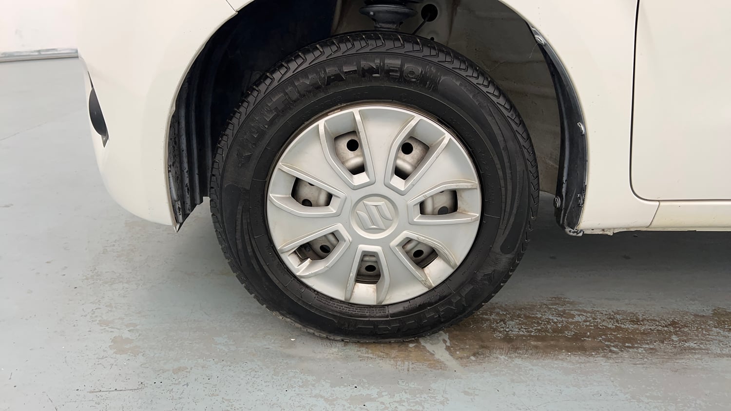 Used 2022 Maruti Suzuki Wagon R LXI 1.0 Petrol Manual tyres LEFT FRONT TYRE RIM VIEW