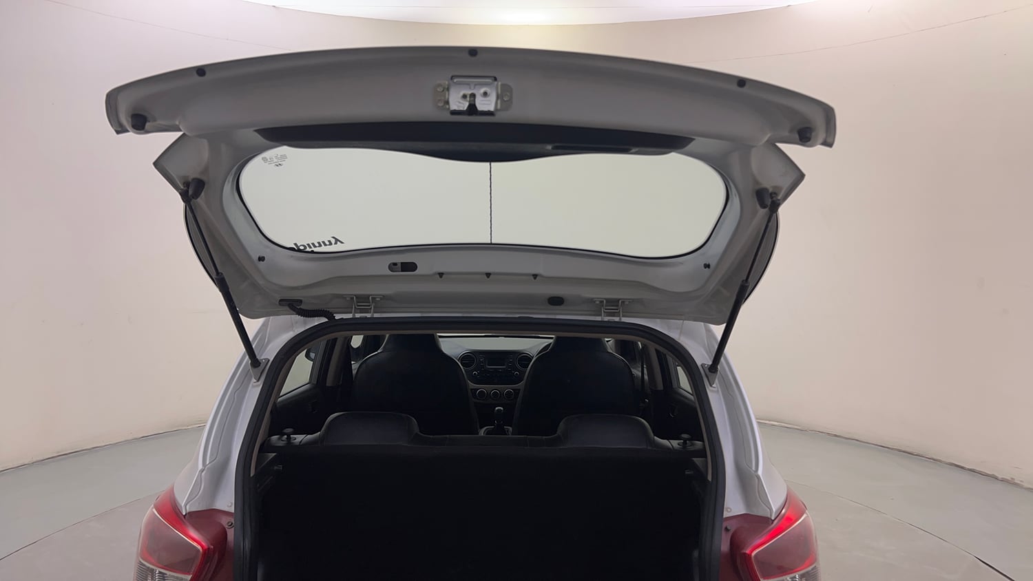 Used 2018 Hyundai Grand i10 Magna 1.2 Kappa VTVT Petrol Manual interior DICKY DOOR OPEN VIEW