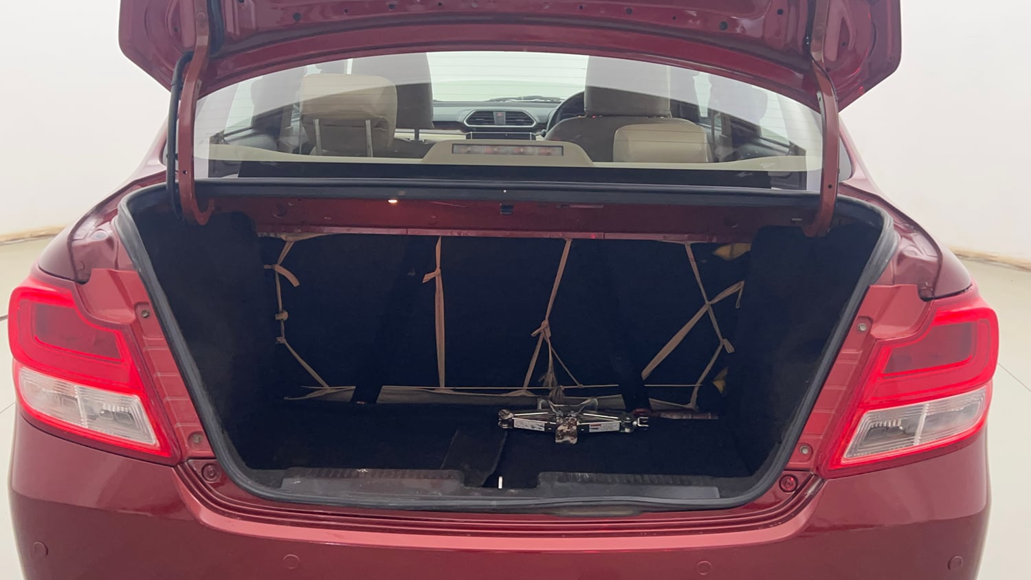 Used 2018 Maruti Suzuki Dzire ZXi Plus AMT Petrol Automatic interior DICKY INSIDE VIEW
