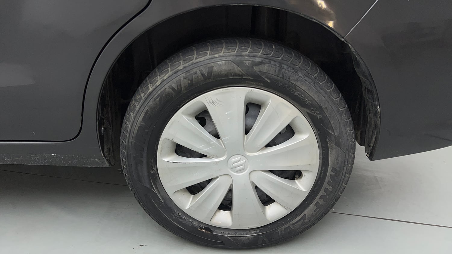 Used 2018 Maruti Suzuki Ertiga VXI Petrol Manual tyres LEFT REAR TYRE RIM VIEW