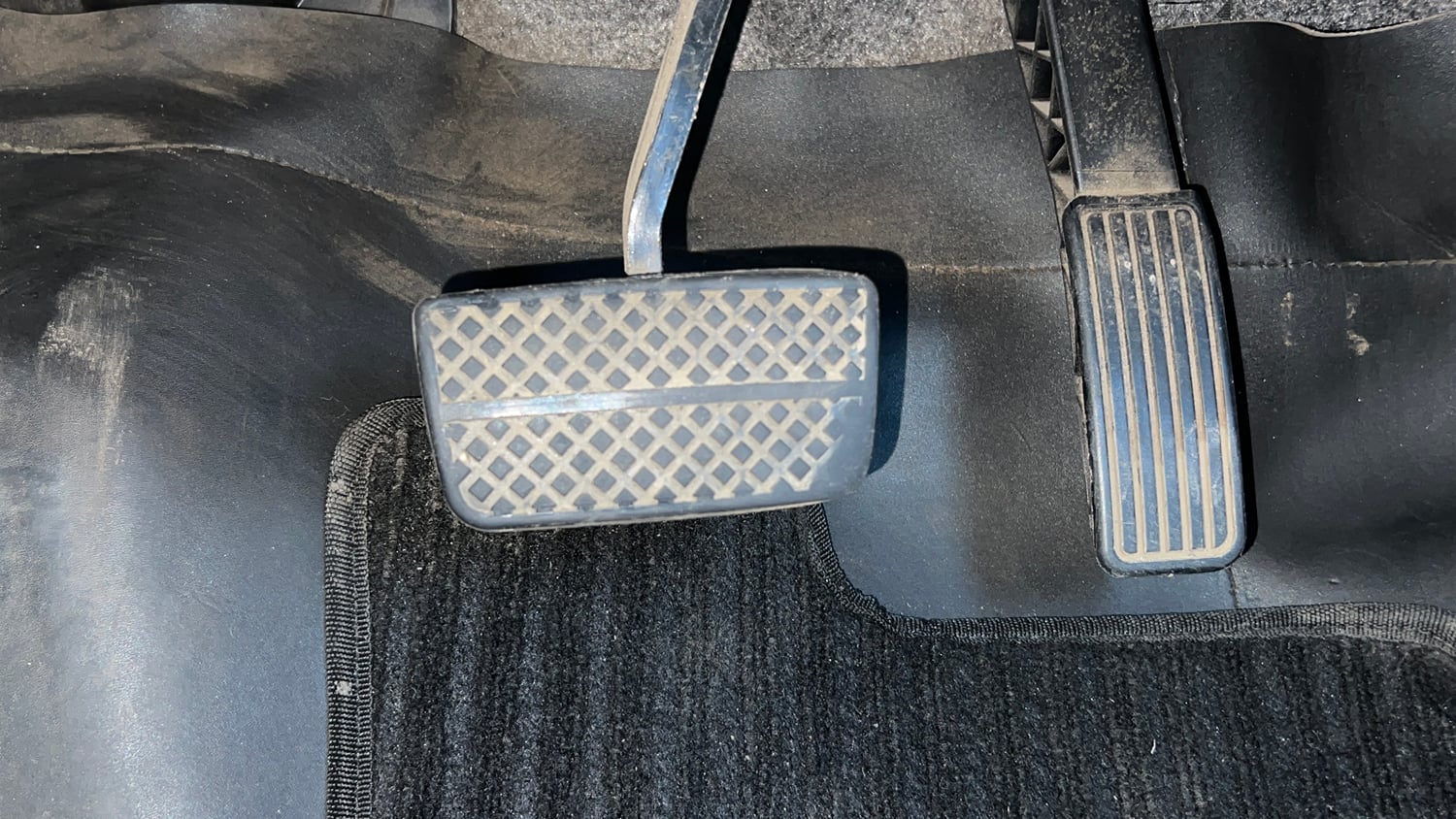 Used 2022 Honda Amaze VX CVT 1.2 Petrol Petrol Automatic interior PEDALS VIEW