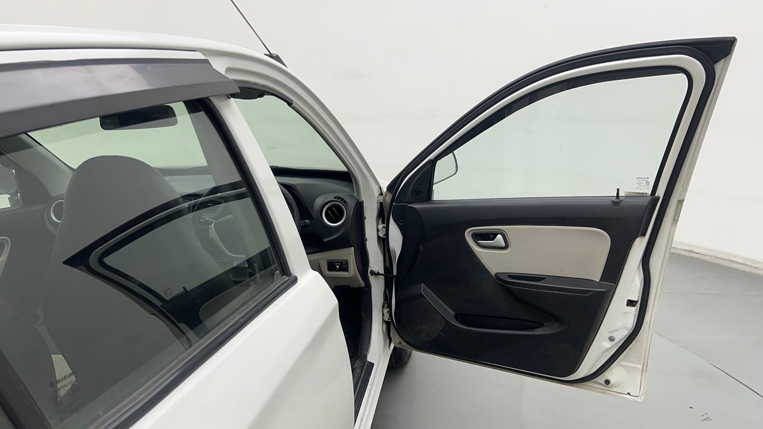 Used 2019 Maruti Suzuki Alto 800 LXi CNG Cng Manual interior RIGHT FRONT DOOR OPEN VIEW