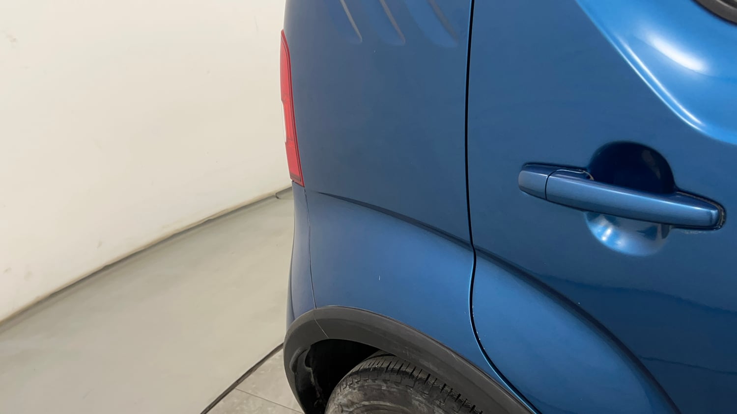 Used 2018 Maruti Suzuki Ignis Zeta 1.2 AMT Petrol Automatic dents MINOR SCRATCH