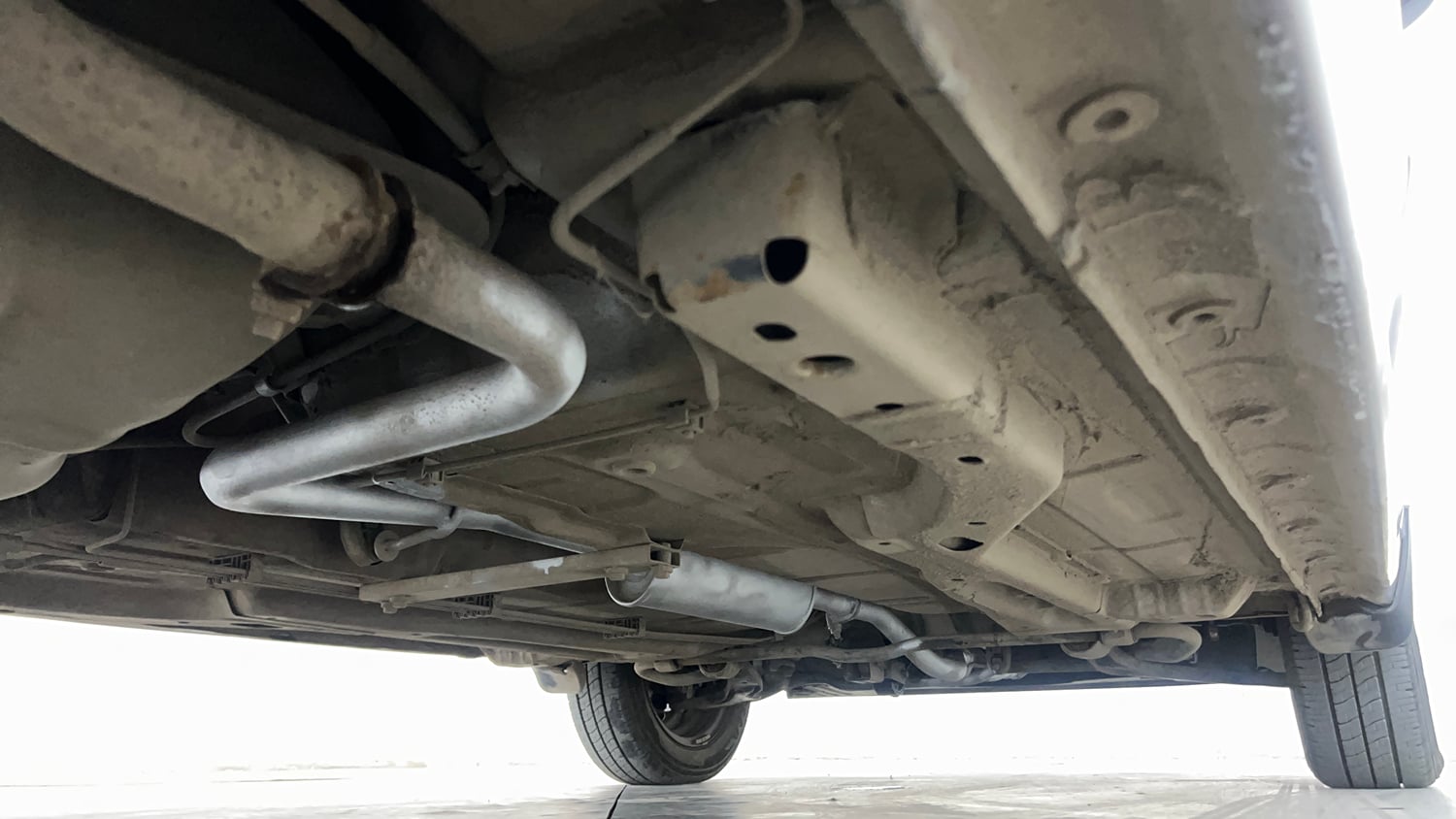 Used 2017 Tata Tiago Revotron XT Petrol Manual extra REAR RIGHT UNDERBODY VIEW