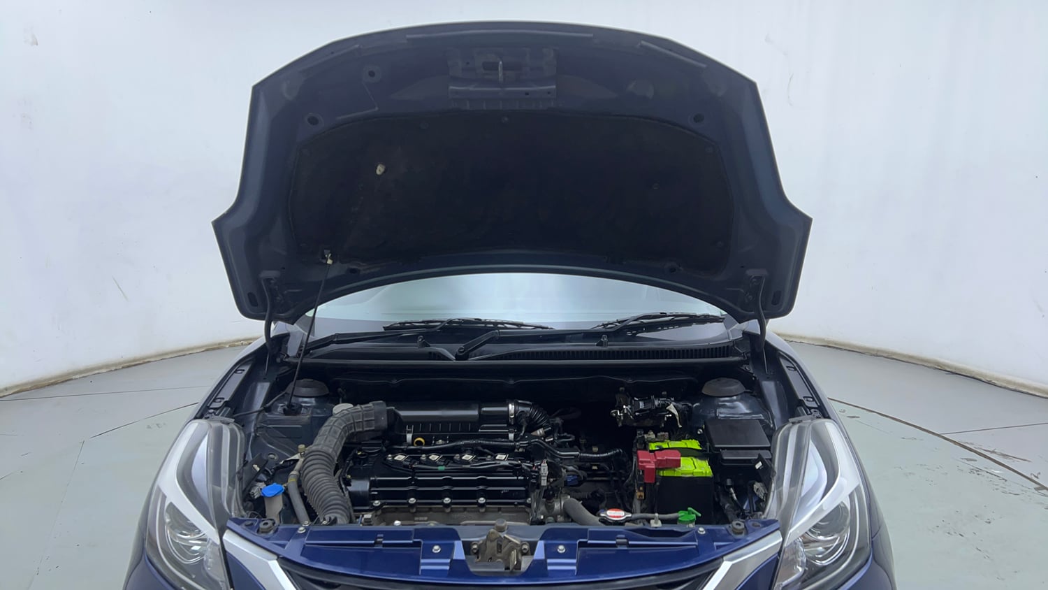 Used 2021 Maruti Suzuki Baleno Zeta Petrol Manual engine ENGINE & BONNET OPEN FRONT VIEW