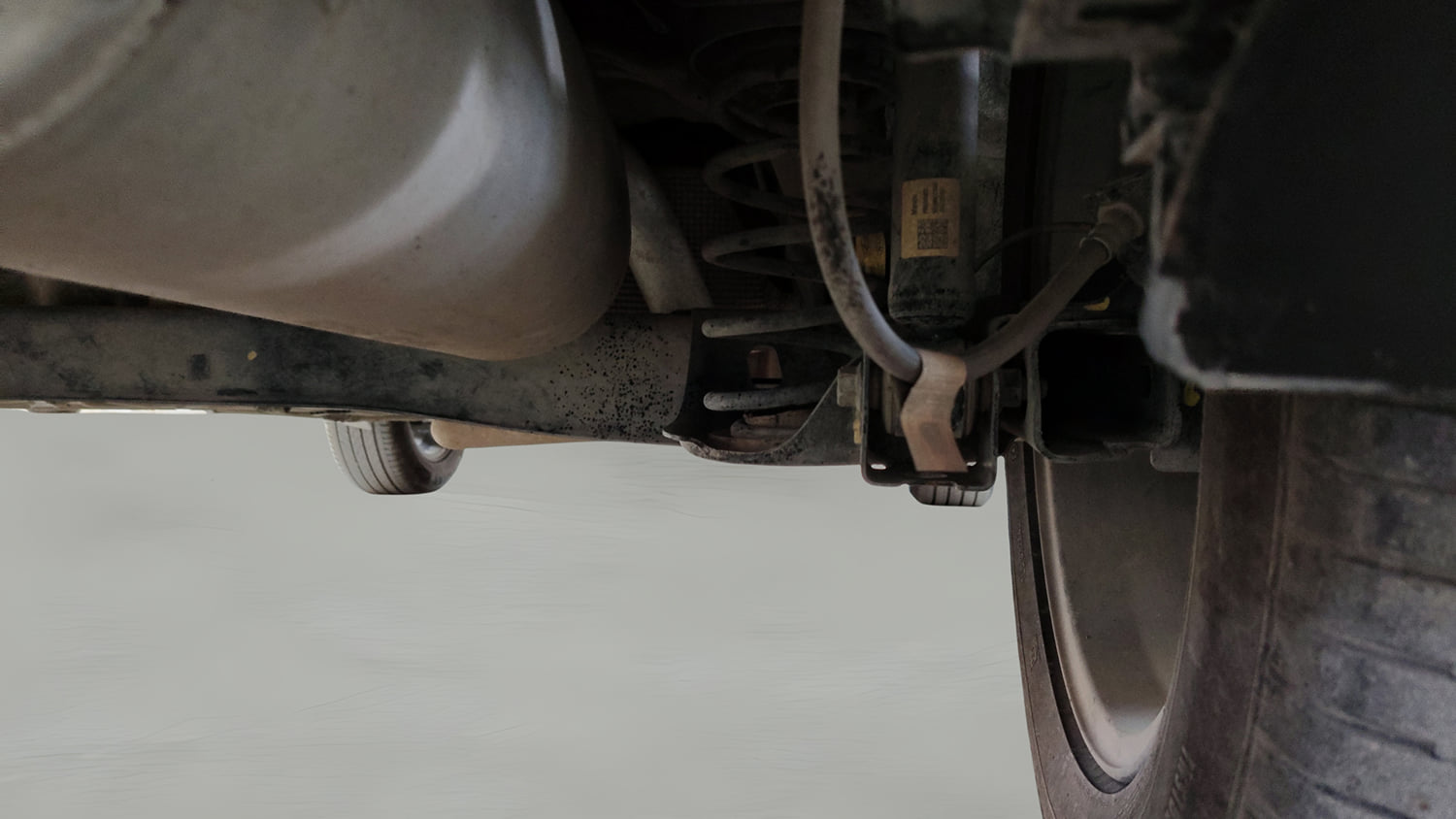 Used 2021 Kia Sonet GTX Plus 1.5 AT Diesel Automatic extra REAR RIGHT UNDERBODY VIEW