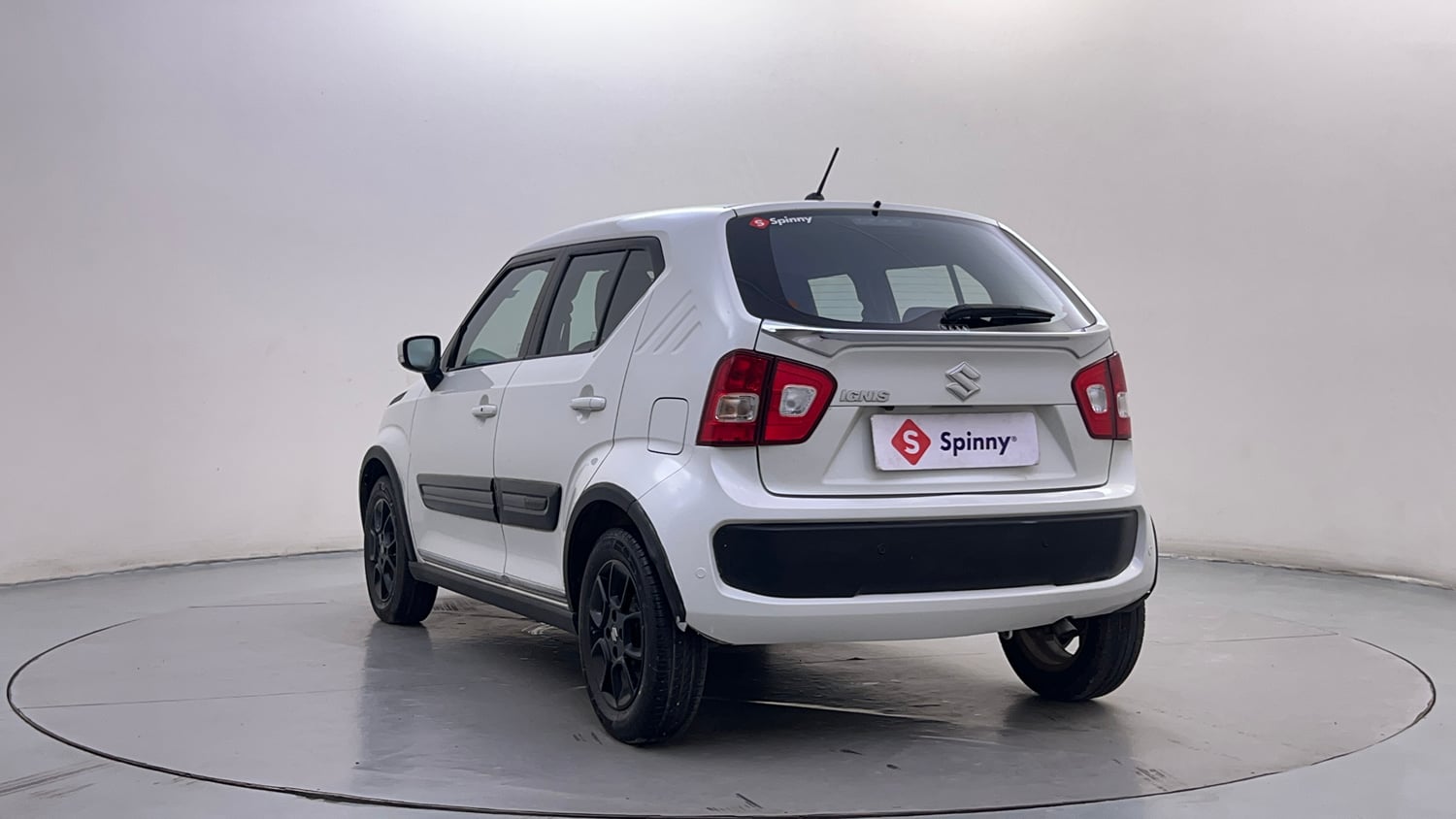 Used 2018 Maruti Suzuki Ignis Alpha 1.2 AMT Petrol Automatic exterior LEFT REAR CORNER VIEW