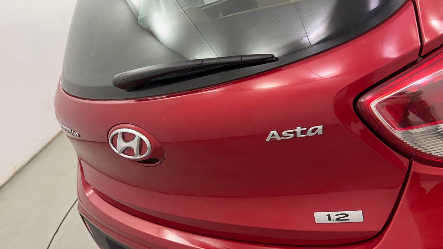 Used 2018 Hyundai Grand i10 Asta 1.2 Kappa VTVT Petrol Manual dents MINOR SCRATCH