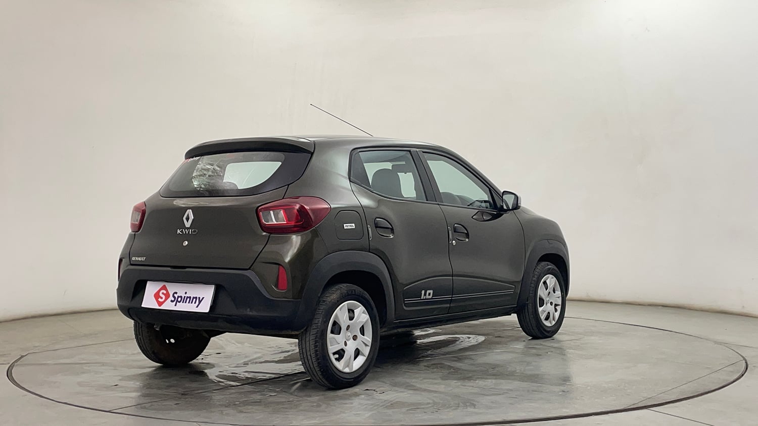 Used 2023 Renault Kwid RXT 1.0 Petrol Manual exterior RIGHT REAR CORNER VIEW