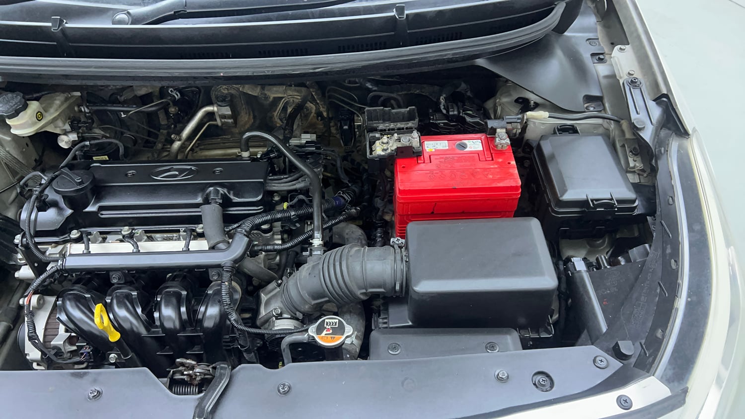 Used 2015 Hyundai Elite i20 Asta 1.2 Petrol Manual engine ENGINE LEFT SIDE VIEW