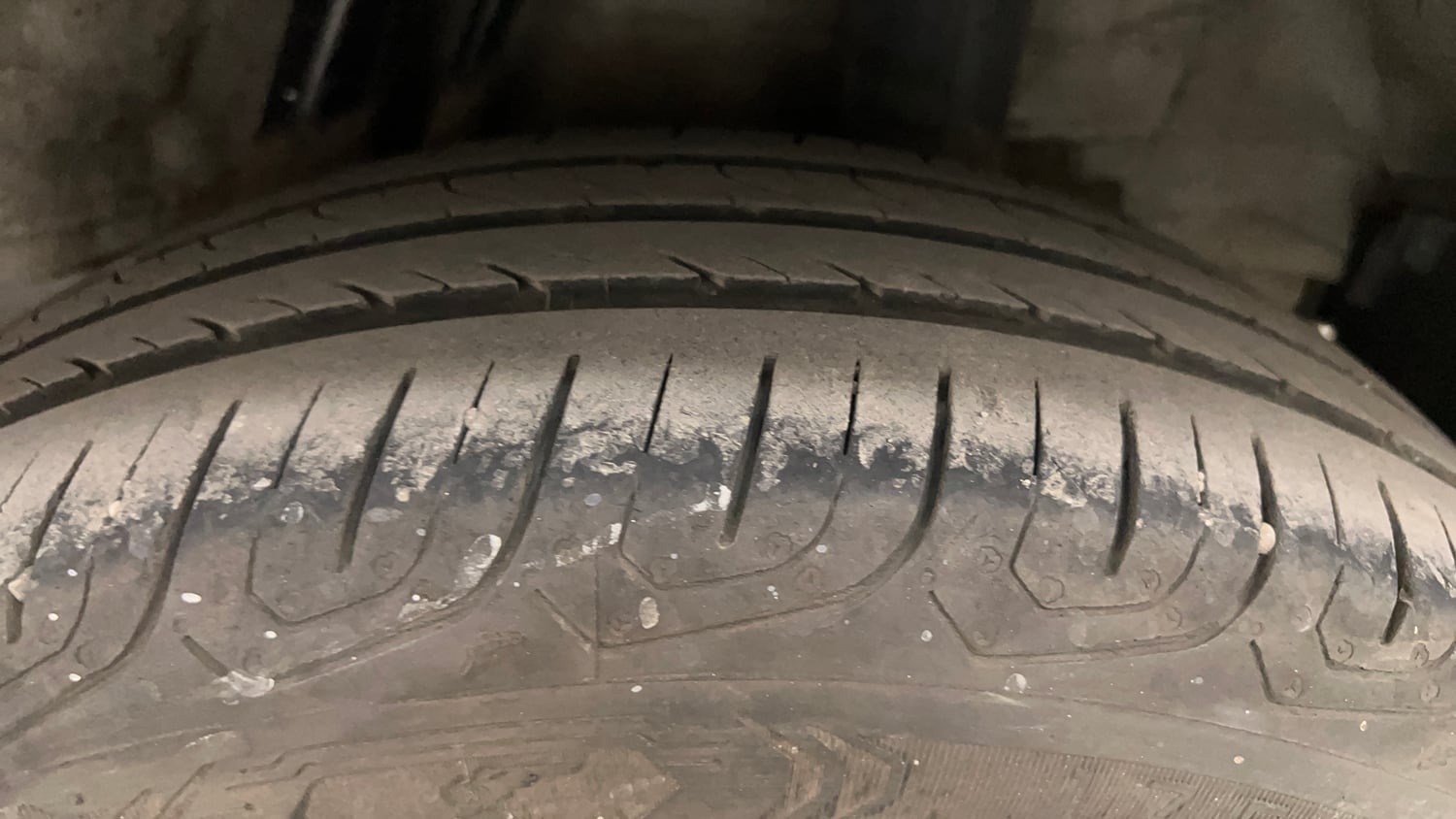 Used 2015 Honda City VX CVT Petrol Automatic tyres LEFT REAR TYRE TREAD VIEW