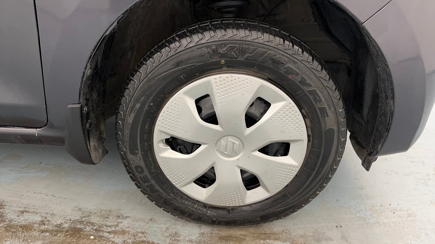 Used 2023 Maruti Suzuki Alto K10 VXi Petrol Manual tyres RIGHT FRONT TYRE RIM VIEW